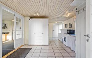 6 Bedroom Beautiful Home In Ærøskøbing