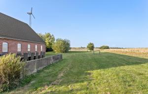 6 Bedroom Beautiful Home In Ærøskøbing