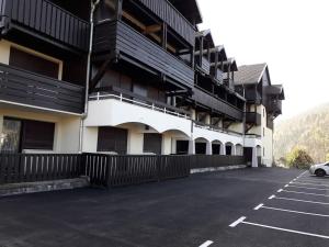 Appartements Castor - Studio hyper center - Ski : photos des chambres