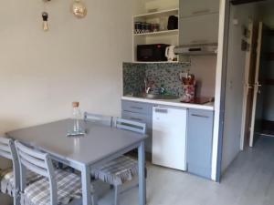 Appartements Castor - Studio hyper center - Ski : photos des chambres