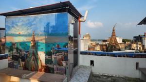 Banaras Gully House 500 ft from The Ghats