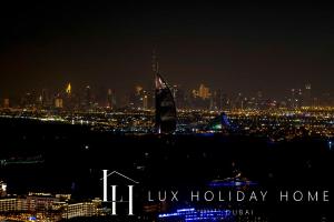 LUX Iconic Views at The Palm Tower Studio 2