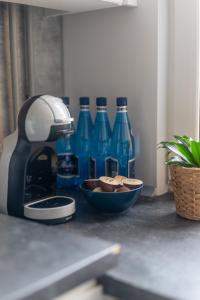 Spacious 4-Room Apartment in Wrocław, Free Parking, Balcony, near Airport