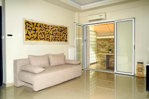 Sea Breeze Beachfront Apartment VIPGreece