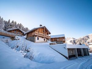 Chalets Chalet 3* Valmorel, skis aux pieds, 3 chambres, parking, WIFI - FR-1-356-401 : Chalet