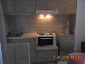 Aspous Studios and Rooms