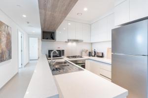 Premium Downtown Home with Burj Khalifa View