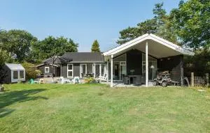 3 Bedroom Cozy Home In Liseleje - Vinderød