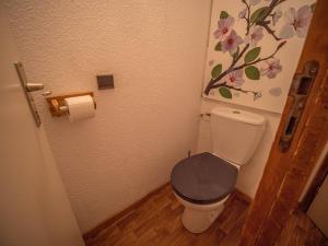 Appartement cosy, 100m des pistes, balcon, casier à skis, quartier calme, proche commerces - FR-1-356-327