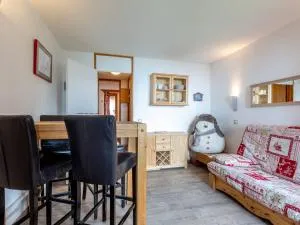 Valmorel : 2 pièces rénové, front de piste, balcon, casier à skis, pour 4 personnes - FR-1-356-328 - 圣费朗索瓦-隆尚