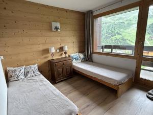 Studio divisible avec balcon, proche des pistes, animaux admis - FR-1-355-161