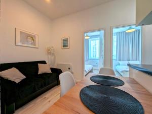 Mazowiecka 11 by Homeprime