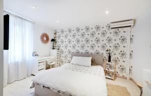Maisons de vacances 4 Bedroom Cozy Home In Codolet : photos des chambres