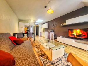 Appartements Appart in Py- - Charmant Appartement Climatise plein centre Marcadieu : photos des chambres