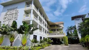 Hotel Royal Retreat - Sundargarh