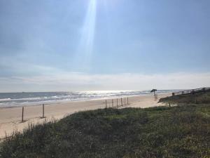 Just Take It Easy - Modern Decor, Chill Vibe!