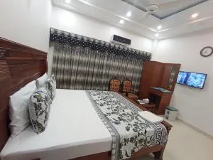 New Royal Palace Inn - Karachi