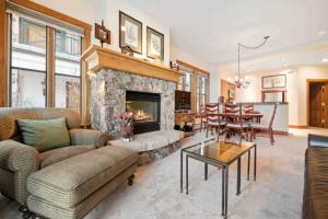 Villa Montane 115 by East West Hospitality