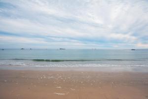 Maisons de vacances Maison face mer acces direct plage : photos des chambres