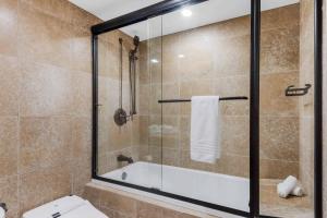 Villa Cortina 330 by East West Hospitality