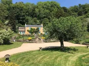 The Snicket - Turkdean