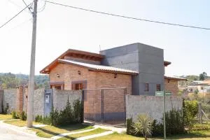 Imperial House - Linda Casa Rústica - بوسينهوس دو ريو فيردي