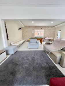 Casa Grande Com Piscina Guaruja