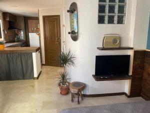 Chic & Practical Studio, 5 min to center & beach
