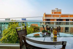 Boulevard Bombinhas - Apto em Condomínio com Piscina e Jacuzzi