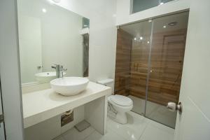 Casa Águila y Cóndor Miraflores