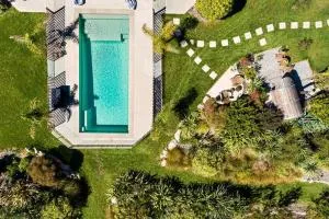 Kina Ridge Luxury Home w Pool, Sauna and Views - Mahana