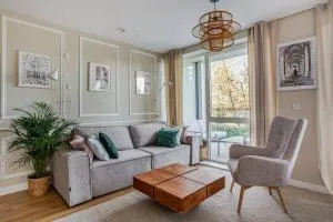 Vick's house with parking and EV chrgr - 阿克斯桥