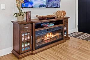 Whole House Relaxing Oasis by Fitzsimmons Campus