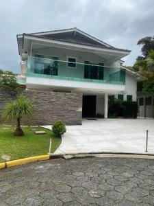 Casa de Praia em Condomínio Hanga Roa Bertioga