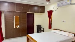 Renu Home Stay - Polūr