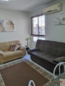 Apto 2 quartos, cond fechado, com vaga, 4º andar por escadas