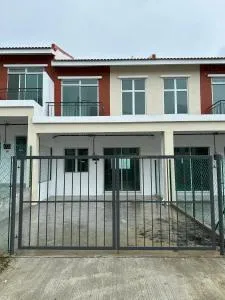 Sofea Lauren Villa - Kampong Padang Keladi