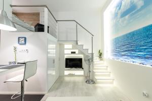 Modern Home - Close to City Park & Heroes Square