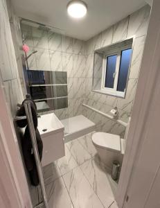 Knightsbridge 2 bedroom apartment overlooking Harrods