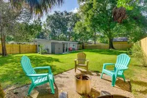 Emerald Coast Home Outdoor Entertainment Area! - Mary Esther