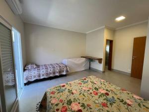 Casa Mero no Residencial Mar Verde em Caraguatatuba