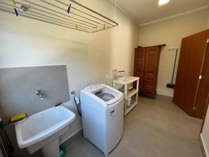 Casa Mero no Residencial Mar Verde em Caraguatatuba