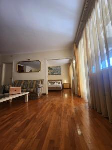 Authentic Roman Apartment with Terrace