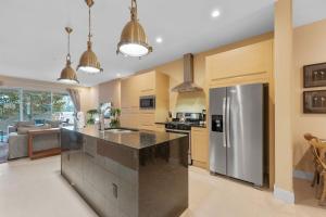 Luxury 4BR Townhouse Next to Disney Orlando 3175