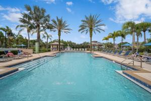 Runaway Beach Club Resort Condo Apt Disney 6102