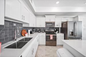 Modern Boho Storey Lake Resort Disney 3180-207