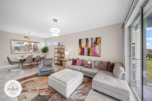 Modern Storey Lake Resort Disney Orlando 3171-301