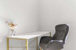 BHM Bliss Fully Equipped 2BR Mins Away to Top Locations