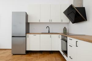 1-bedroom Apartment - Radziwiłłowska 14 Street