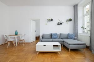 1-bedroom Apartment - Radziwiłłowska 14 Street